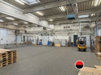 Hallen- und Büroansicht - LAGERFLÄCHE MIT MEISTERBÜRO IN HH-BILLBROOK!