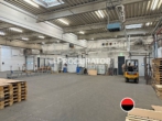 Hallen- und Büroansicht - Lager auf Rampe | ca. 4.350 m² mit ca. 150 m² Büro | Industriegebiet