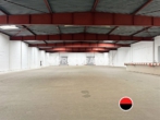 Hallenansicht - Lagerhalle ca. 2.020 m² | Freifläche ca. 561 m² | Rampen- sowie ebenerdige Andienung