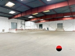 Hallenansicht - Lagerhalle ca. 2.020 m² | Freifläche ca. 561 m² | Rampen- sowie ebenerdige Andienung