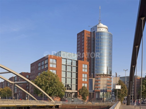 BÜROFLÄCHEN MIT BLICK AUF DIE LANDUNGSBRÜCKEN, 20457 Hamburg, Bürofläche